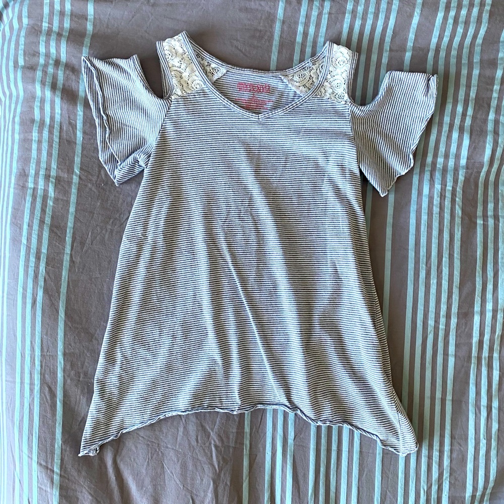 Girls Short Sleeve Lace Off Shoulder Top